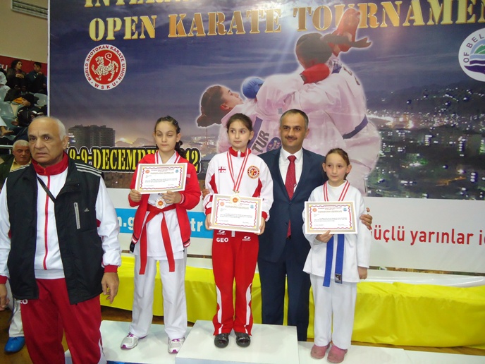 components/com_spgm/spgm/gal/Karate/Trabzon_Open_Karate_Turnuvasi/trabzon%20%2822%29.JPG